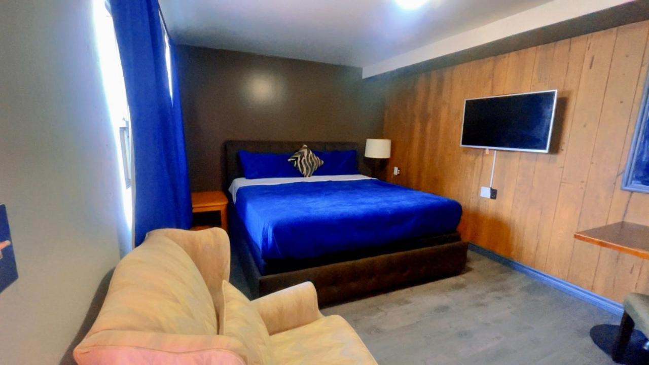 Crestwood Motel Бърлингтън Екстериор снимка