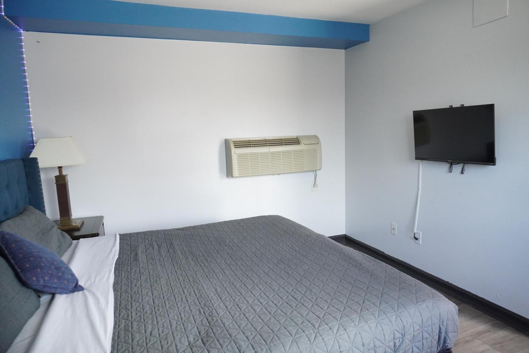 Crestwood Motel Бърлингтън Екстериор снимка