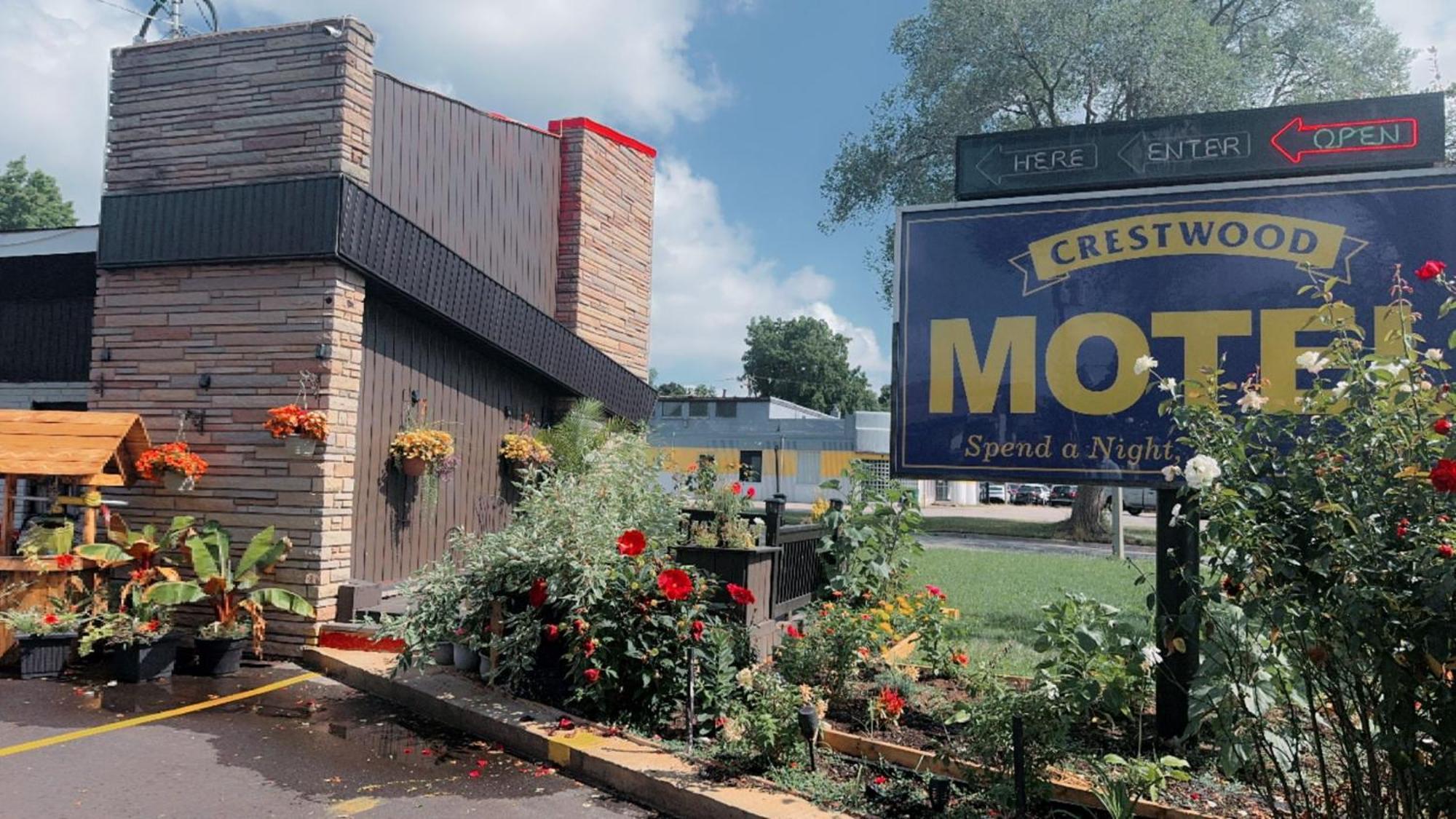 Crestwood Motel Бърлингтън Екстериор снимка