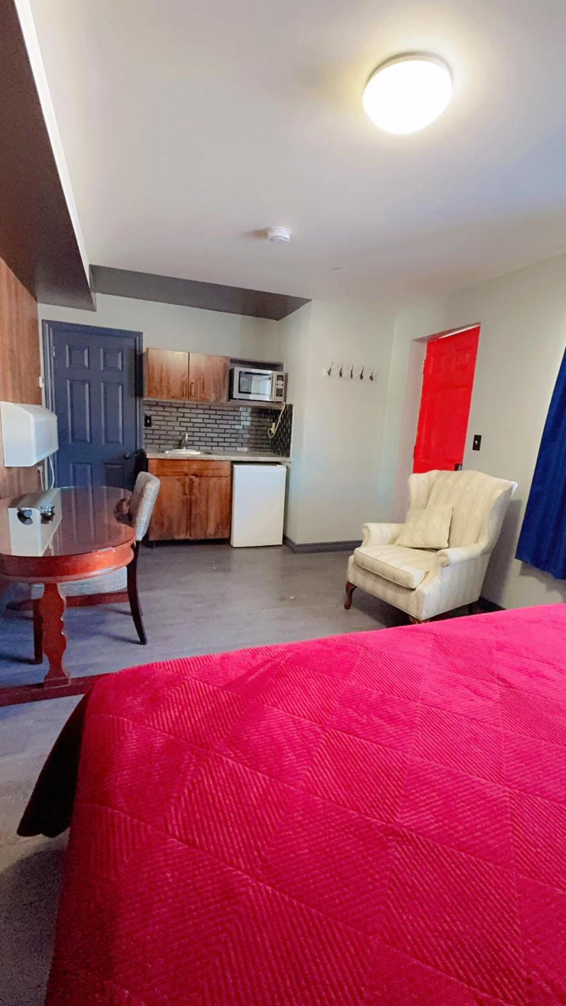 Crestwood Motel Бърлингтън Екстериор снимка