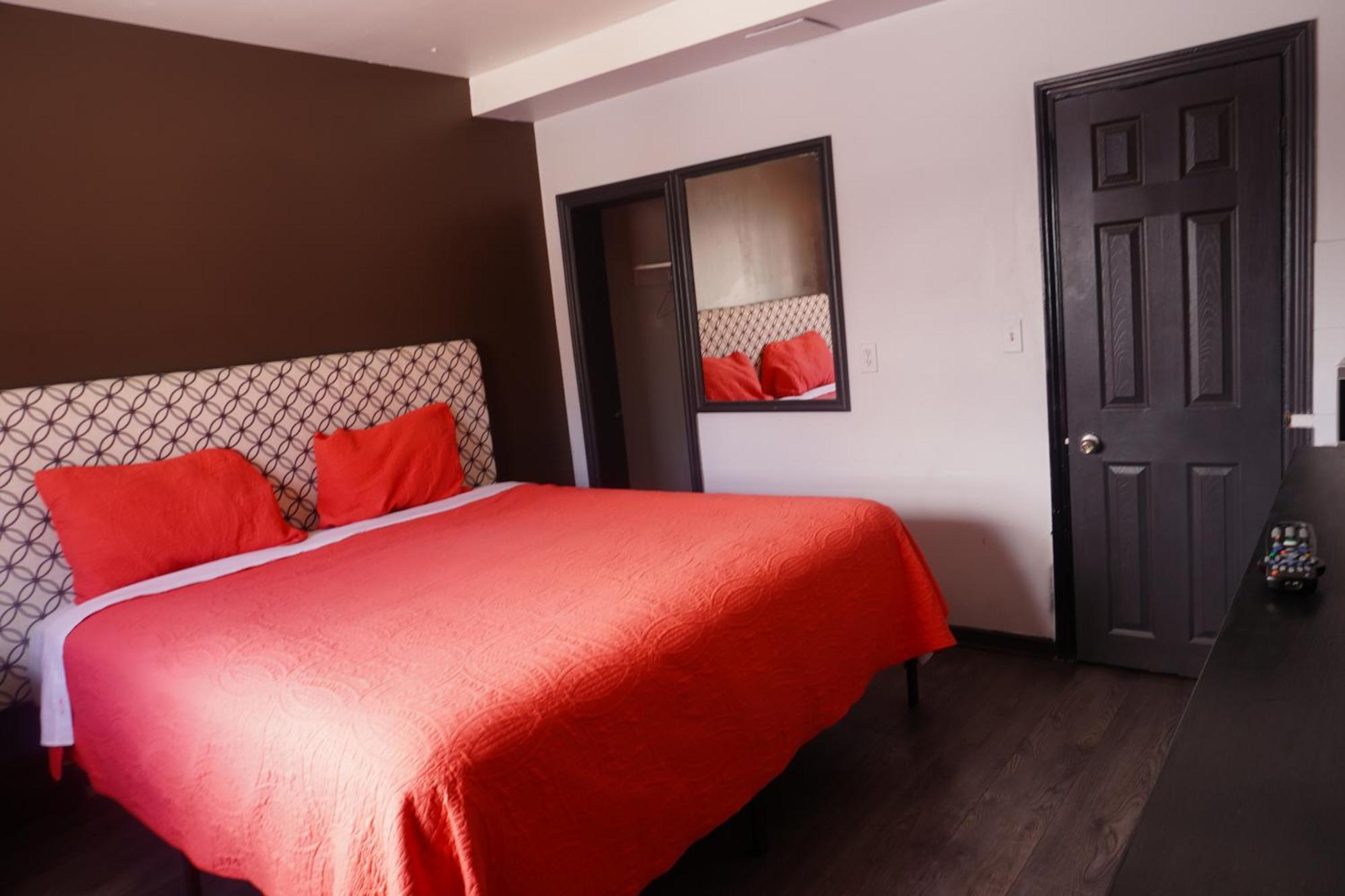 Crestwood Motel Бърлингтън Екстериор снимка