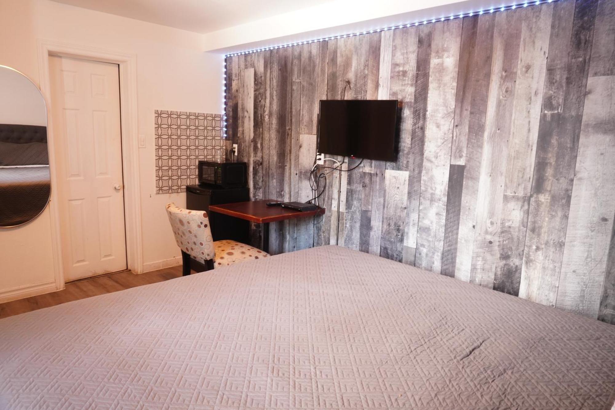 Crestwood Motel Бърлингтън Екстериор снимка