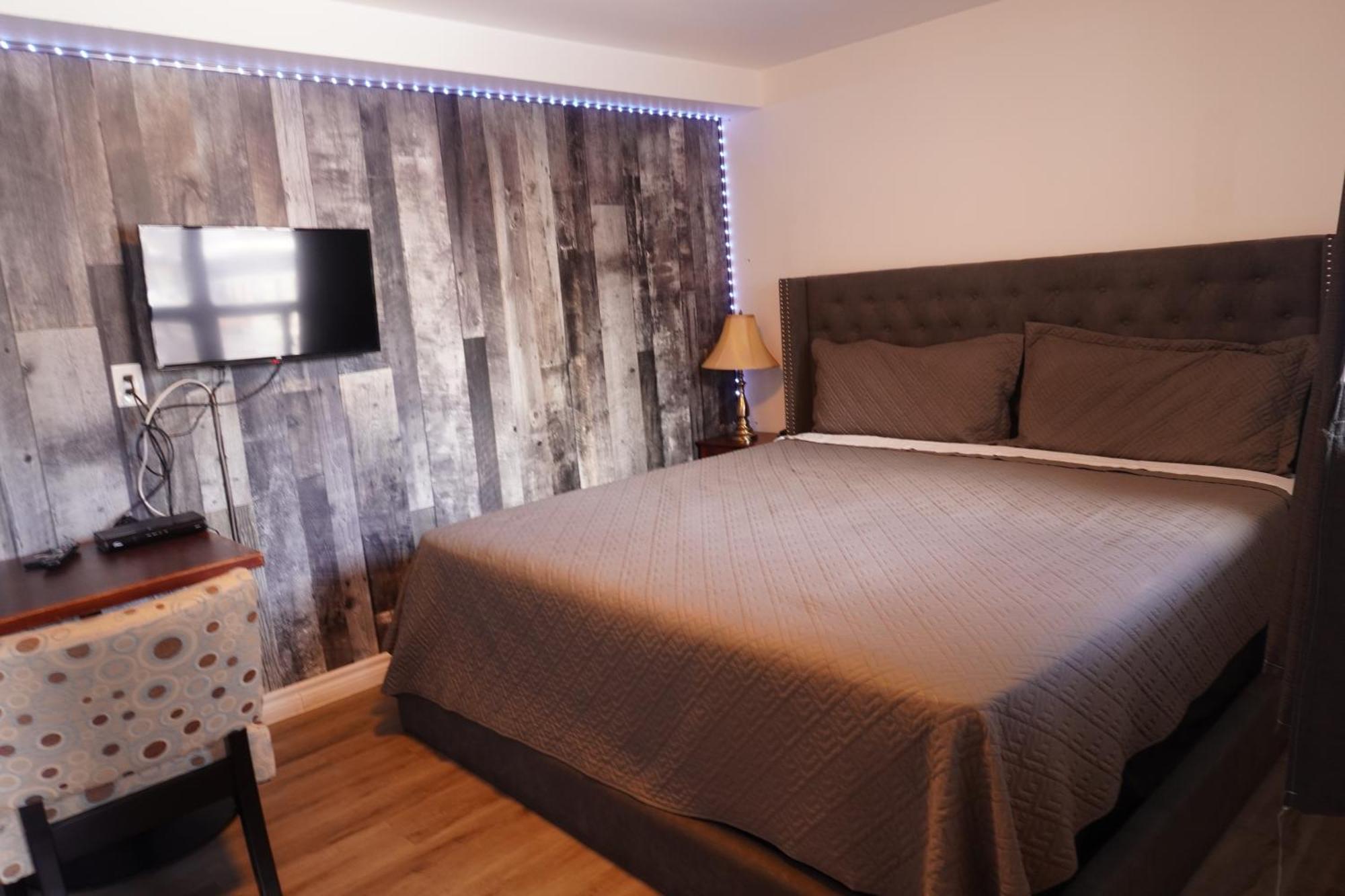 Crestwood Motel Бърлингтън Екстериор снимка