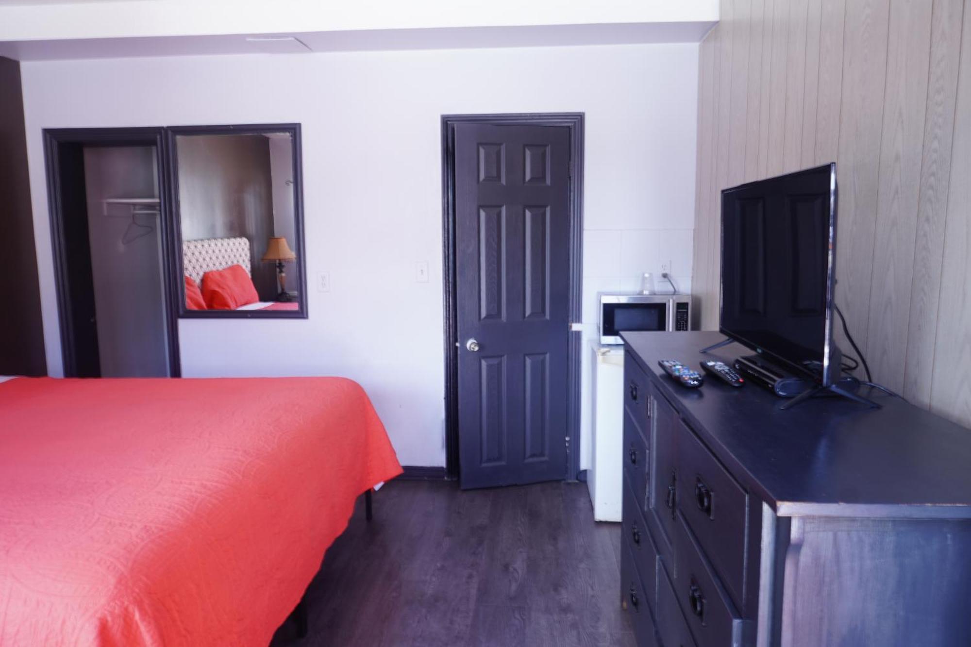 Crestwood Motel Бърлингтън Екстериор снимка