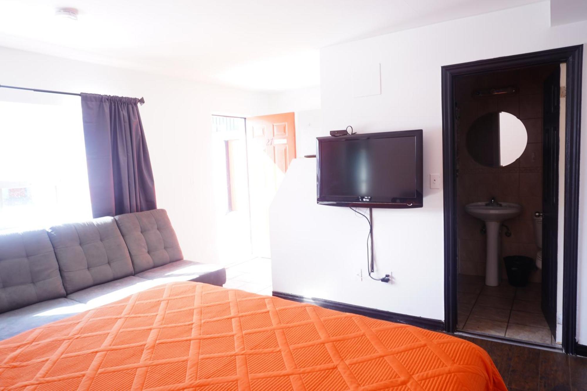 Crestwood Motel Бърлингтън Екстериор снимка