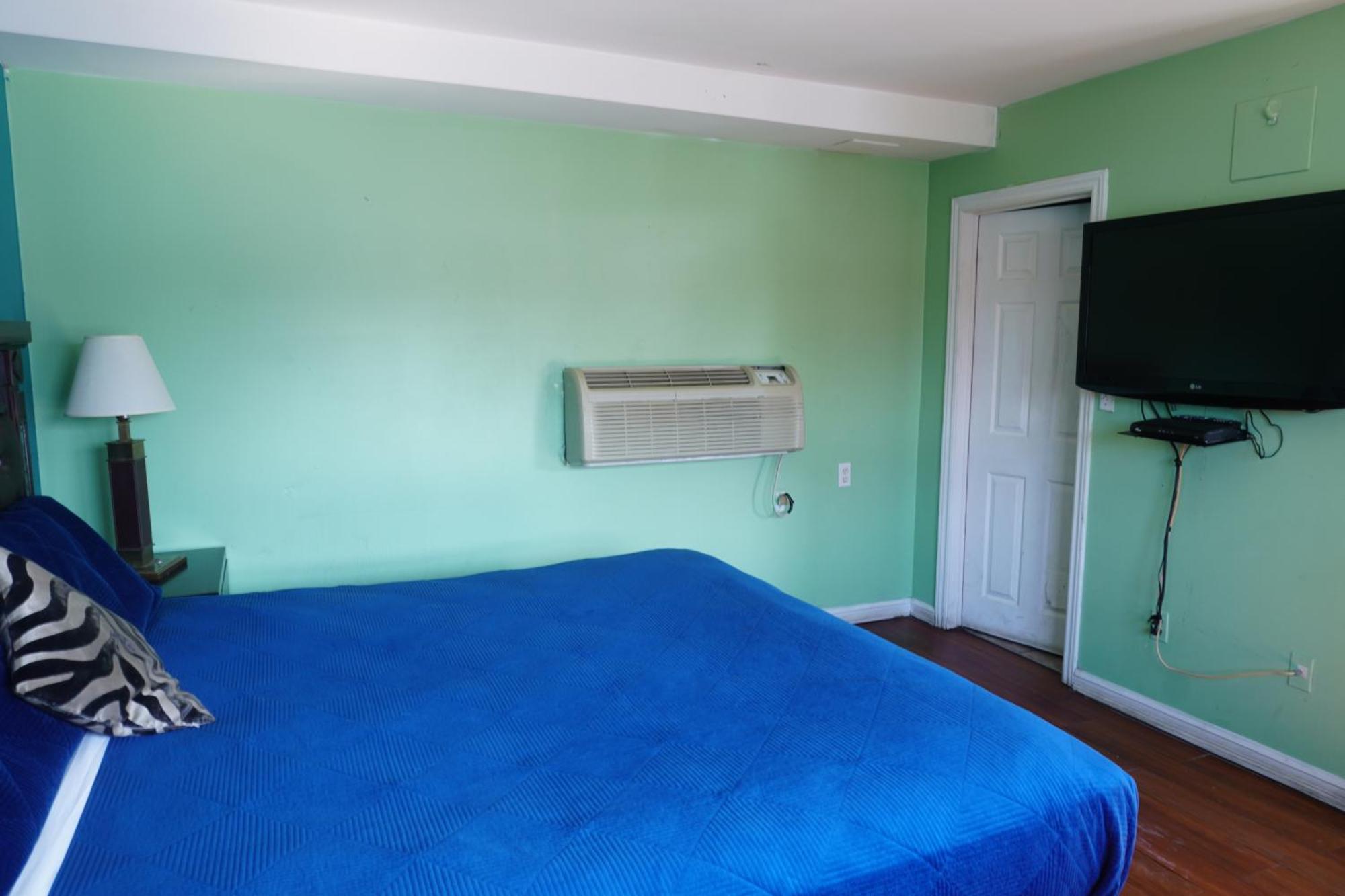 Crestwood Motel Бърлингтън Екстериор снимка